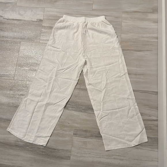 White beach pants Size Meduim - Picture 2 of 3